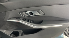 BMW 3 Series 320i SE 4dr Step Auto Petrol Saloon